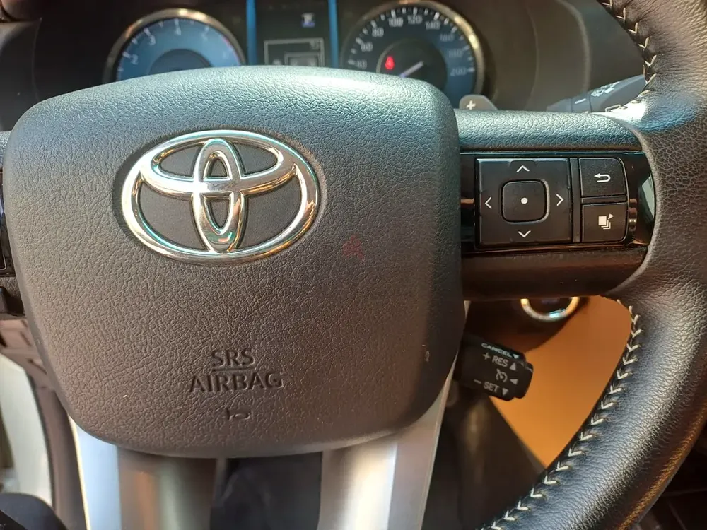 Toyota Fortuner 2023 GXR GCC | Excellent Condition | Low KM | Family SUV - Image 12