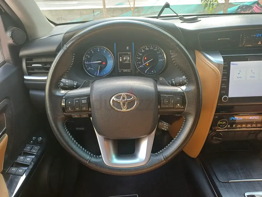 Toyota Fortuner 2023 GXR GCC | Excellent Condition | Low KM | Family SUV - Image 14