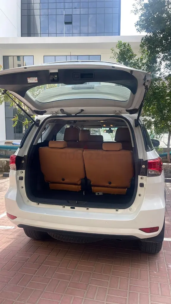 Toyota Fortuner 2023 GXR GCC | Excellent Condition | Low KM | Family SUV - Image 19