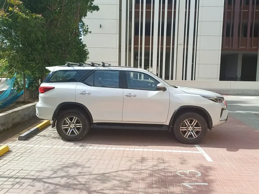 Toyota Fortuner 2023 GXR GCC | Excellent Condition | Low KM | Family SUV - Image 6
