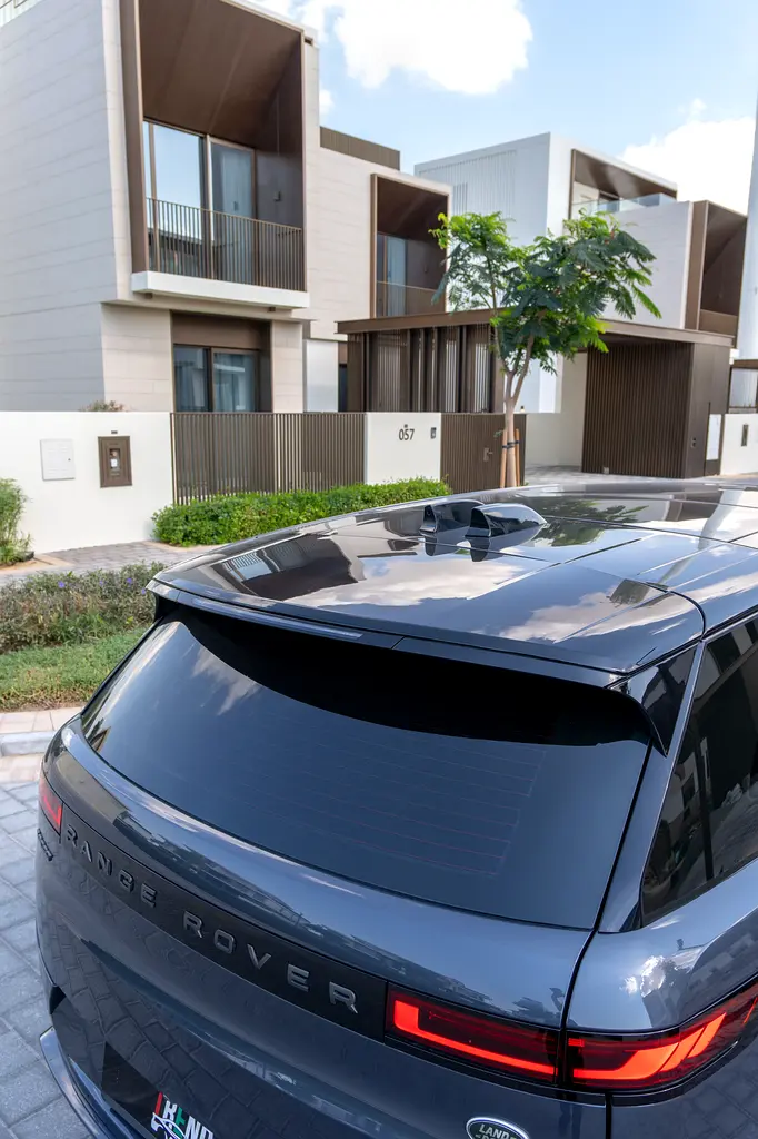 2023 Range Rover Sport | First Edition | GCC Specs | Warranty and Service | 2 Keys - Image 10