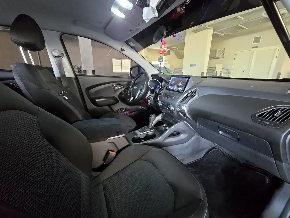 2015 Hyundai Tucson Black Edition | Korean Specs | Well Maintained - Image 6