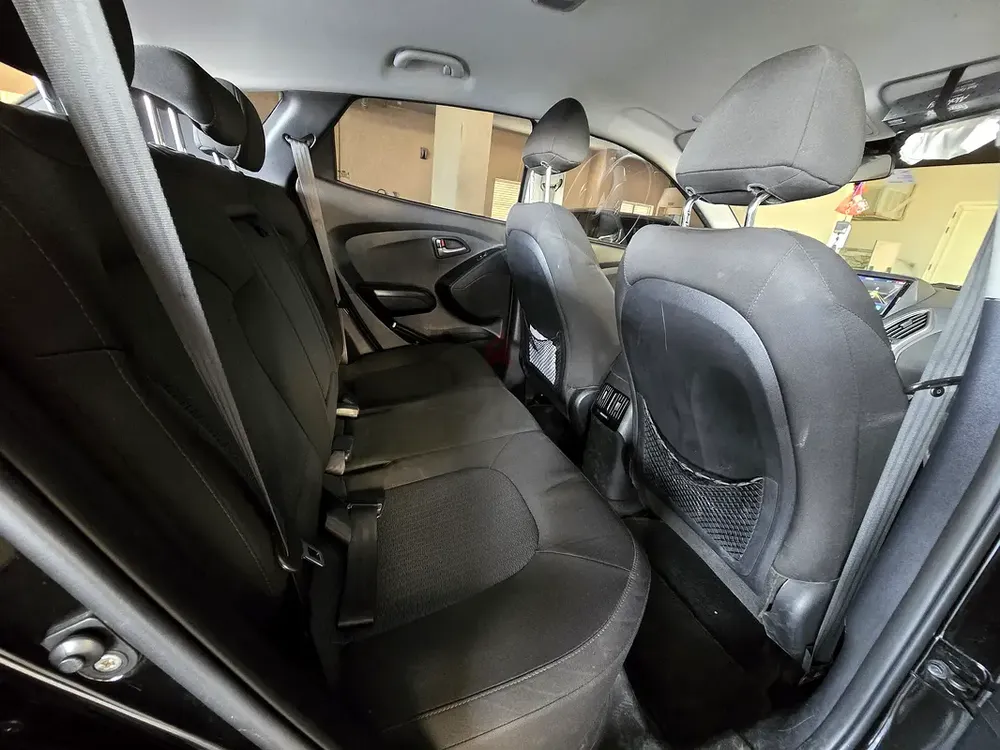 2015 Hyundai Tucson Black Edition | Korean Specs | Well Maintained - Image 8