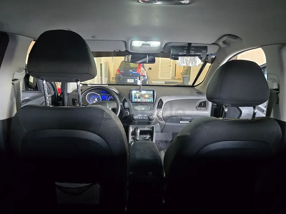 2015 Hyundai Tucson Black Edition | Korean Specs | Well Maintained - Image 9