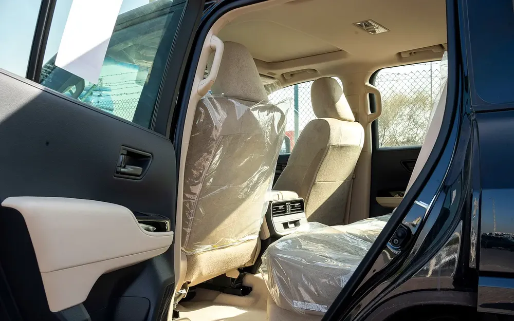 Toyota Land Cruiser GXR 3.5L petrol 2026 with sunroof and 360 camera - Image 17