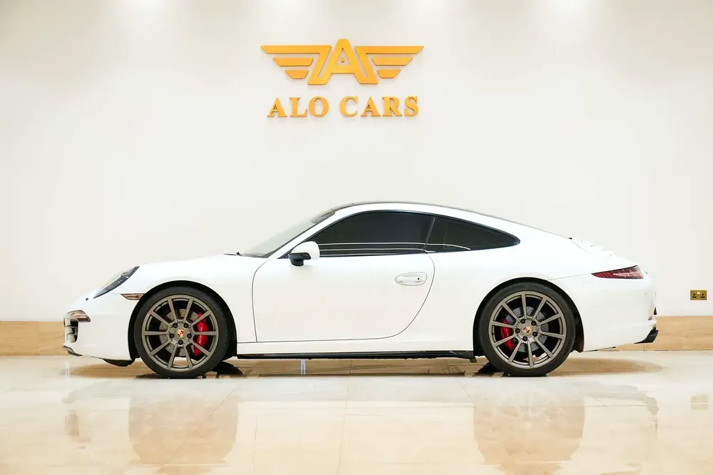 2014 Porsche 911 Carrera 4s / GCC - Image 12