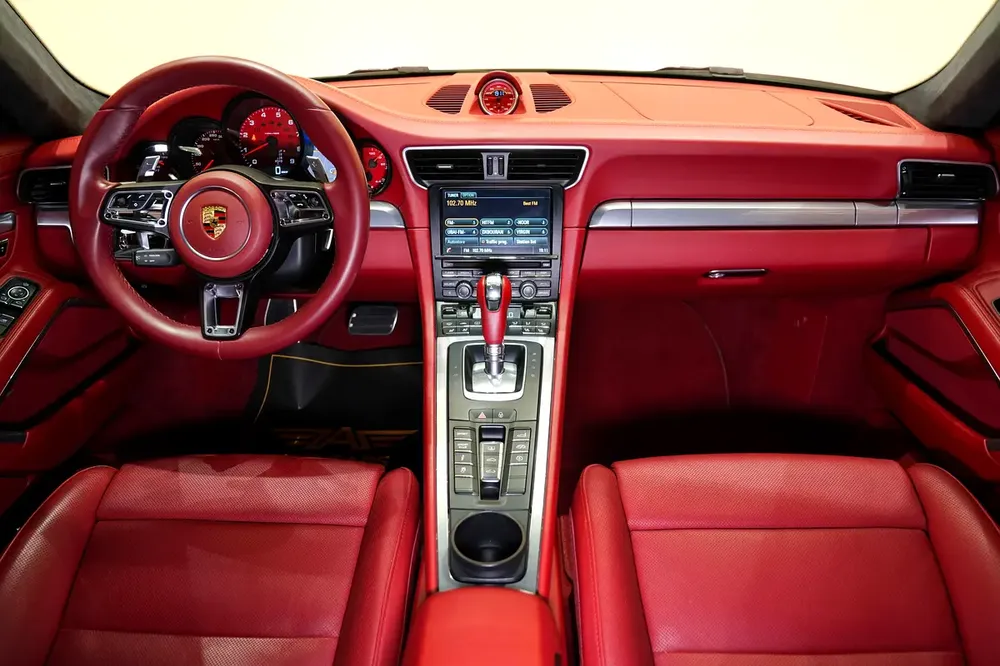 2014 Porsche 911 Carrera 4s / GCC - Image 7