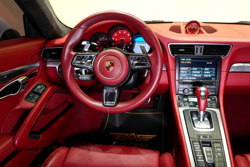 2014 Porsche 911 Carrera 4s / GCC - Image 8