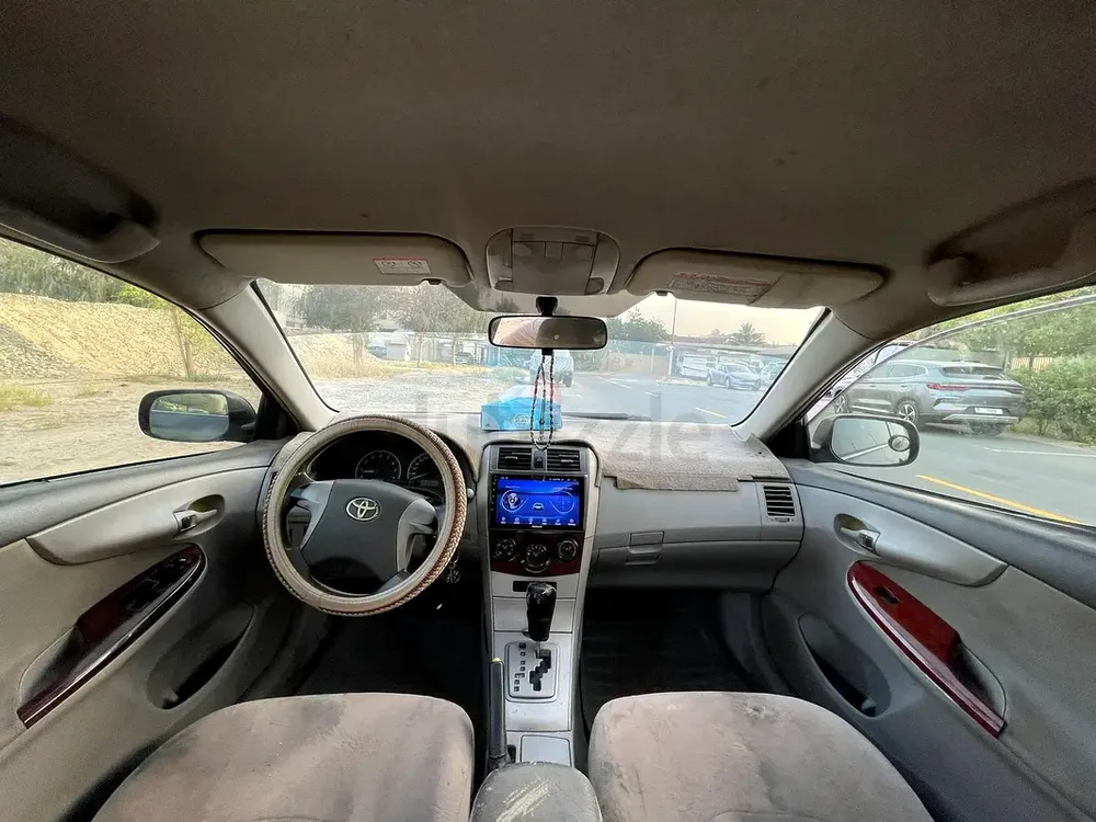 Toyota Corolla 2010 Model GCC Perfect Working Condition - Image 4