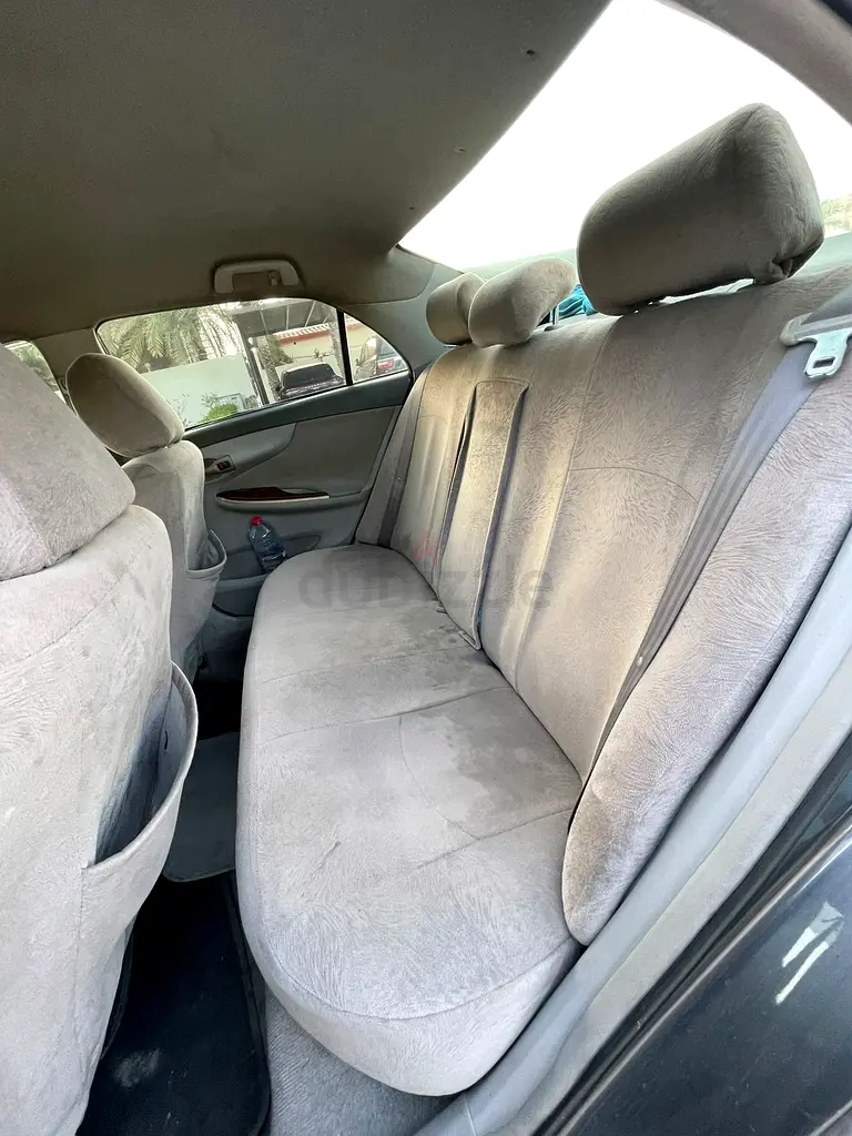 Toyota Corolla 2010 Model GCC Perfect Working Condition - Image 7