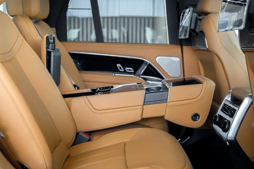 Range Rover Vogue P530 Autobiography |  | GCC Specs | V8 | Full Options | 2026 (Export) - Image 13