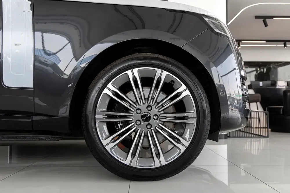 Range Rover Vogue P530 Autobiography |  | GCC Specs | V8 | Full Options | 2026 (Export) - Image 8