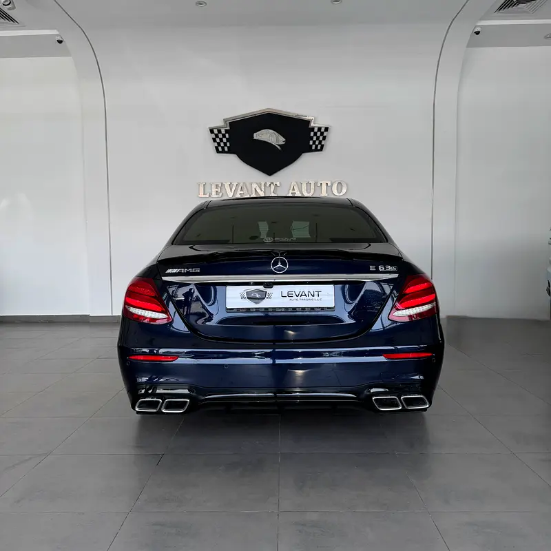 Mercedes-Benz E 63 AMG S 2018 - Korean Specs - - Image 17