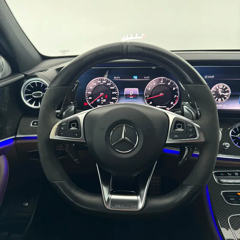 Mercedes-Benz E 63 AMG S 2018 - Korean Specs - - Image 6