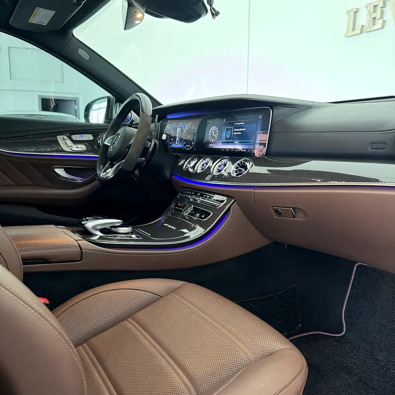 Mercedes-Benz E 63 AMG S 2018 - Korean Specs - - Image 9