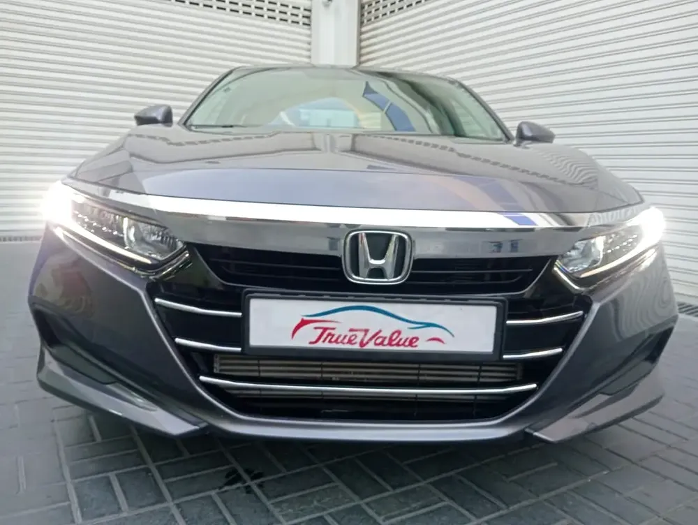 Honda accord 2022 gcc accident free FSH single owner - Image 5