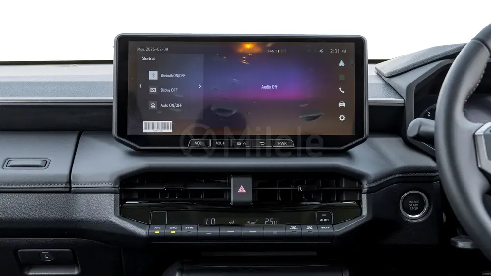 TOYOTA HILUX TRAVO OVERLAND PLUS - Image 14