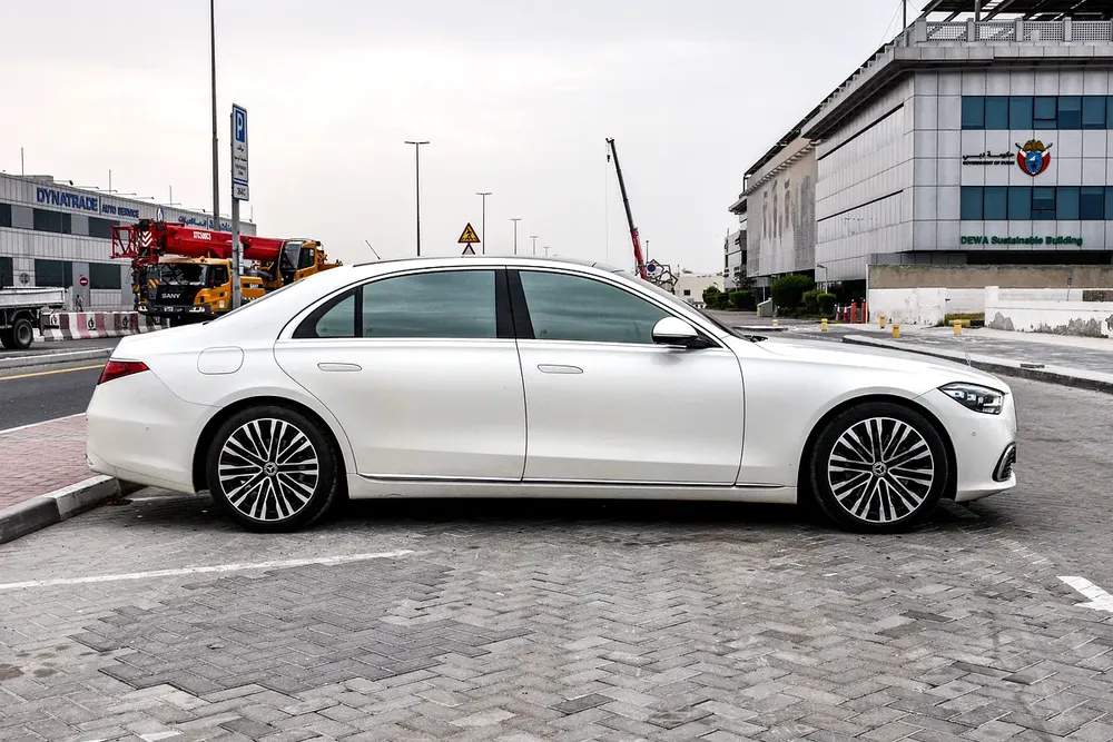 2022 Mercedes-Benz S 450 L 4MATIC - Pristine Condition - Image 5