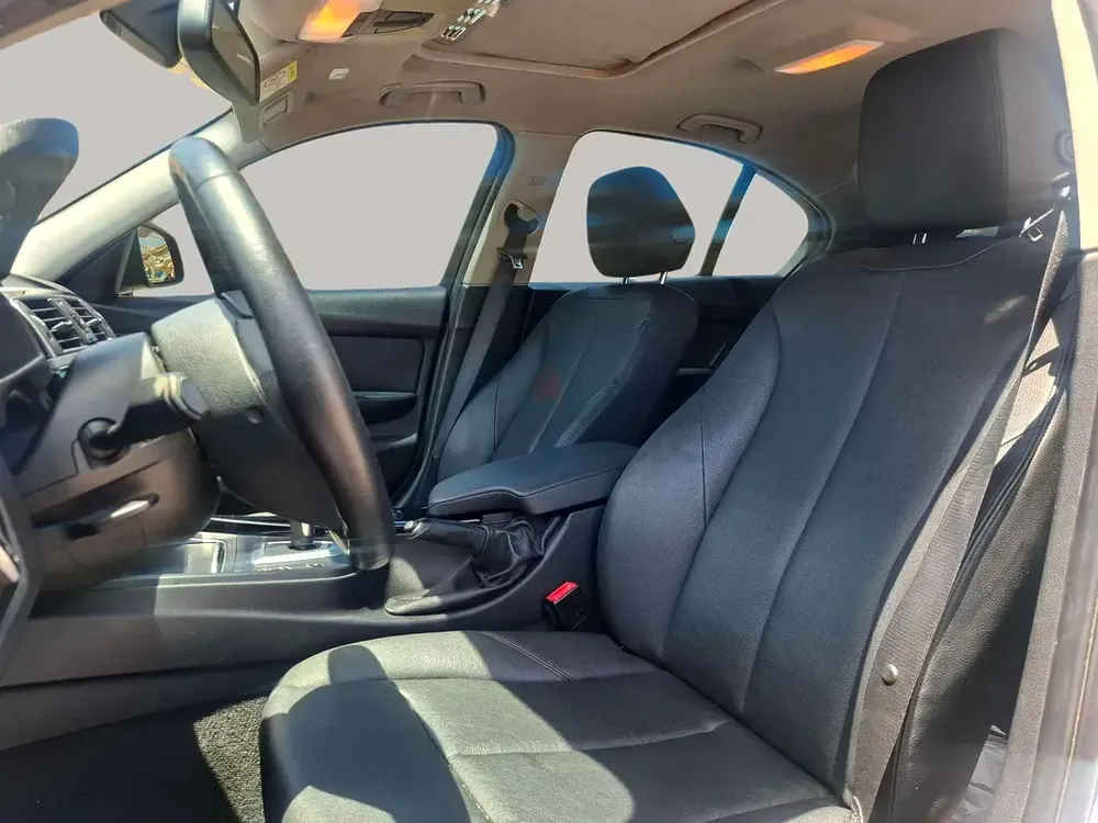 AED 834/month | 2018 BMW 3-Series 318i | GCC Specs | Ref#453823 - Image 12