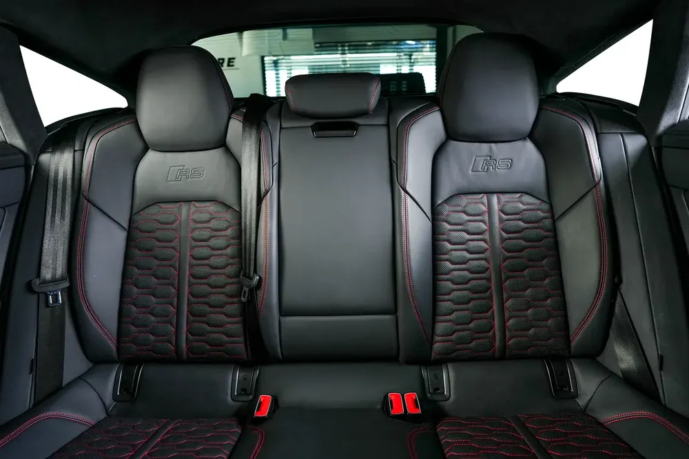 Audi RS7-Carbon Fiber Package-Audi Ceramic Braking System-Red Calipers-Premium Leather Interior - Image 20