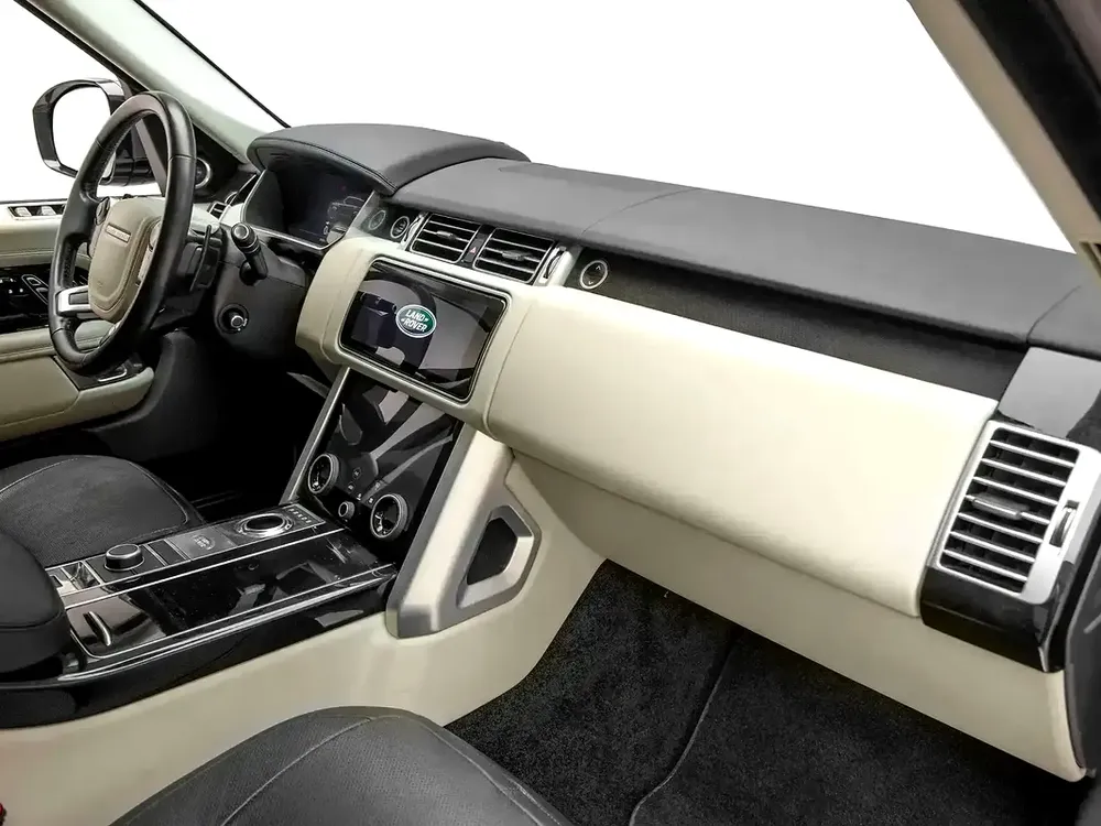 2019 | Range Rover | Vogue | P400e - Image 10