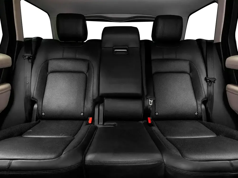 2019 | Range Rover | Vogue | P400e - Image 12