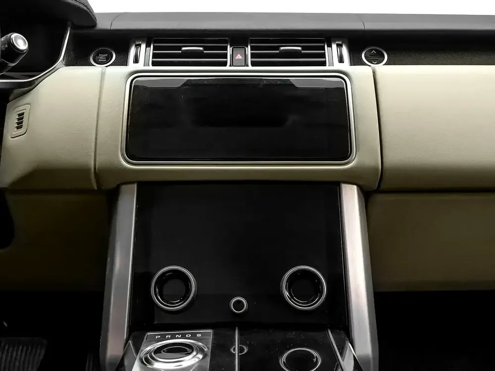 2019 | Range Rover | Vogue | P400e - Image 15