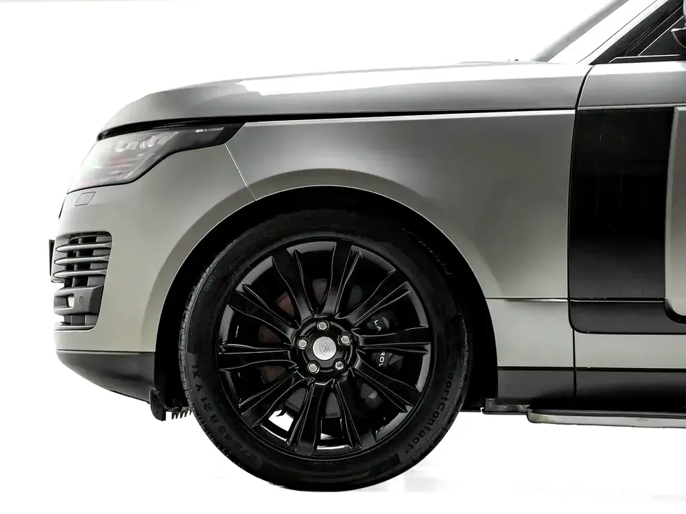2019 | Range Rover | Vogue | P400e - Image 19