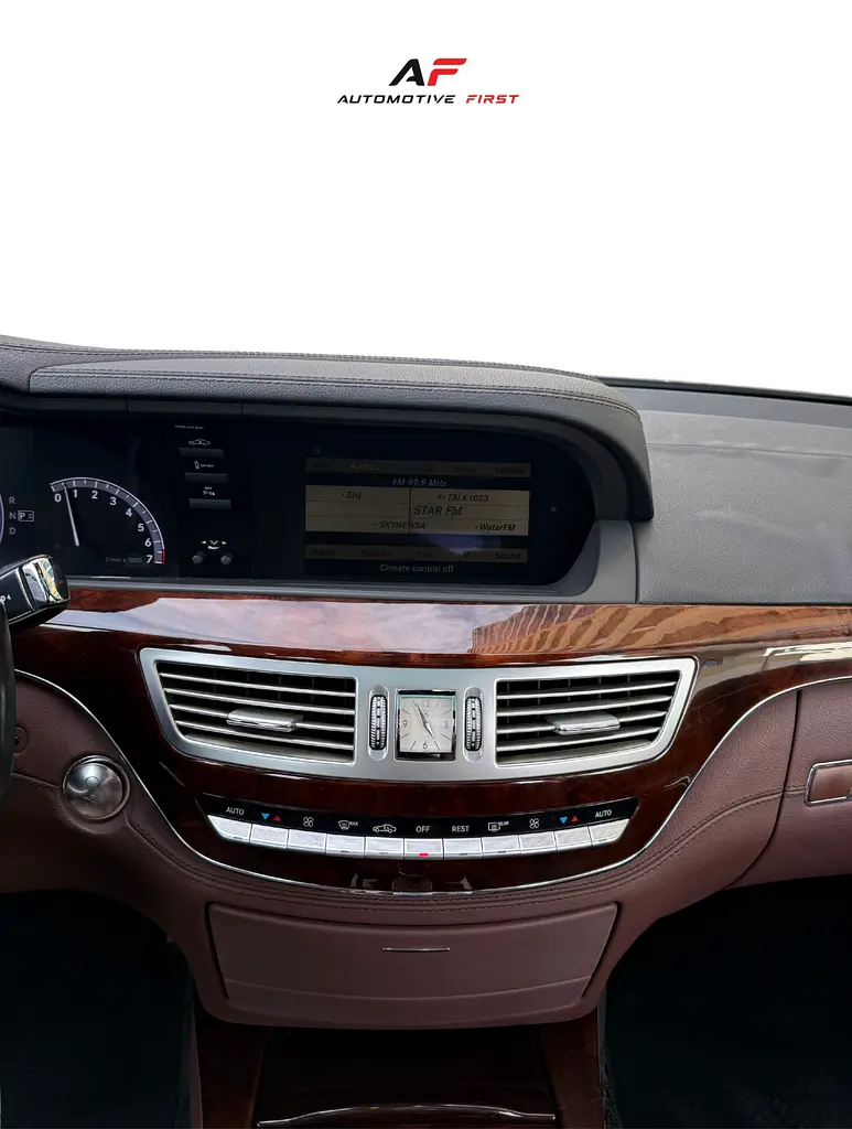 2013 Mercedes-Benz S500 - Image 10
