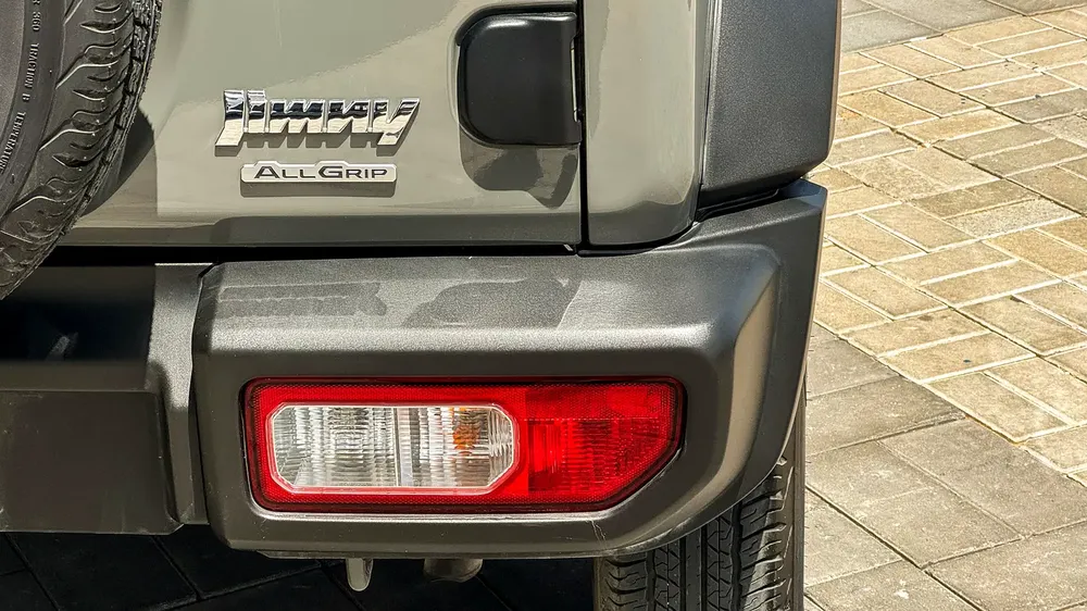 Suzuki Jimny GL Manual Transmission 2025 GCC Agency Warranty Full Service History GCC 1.5L - Image 5