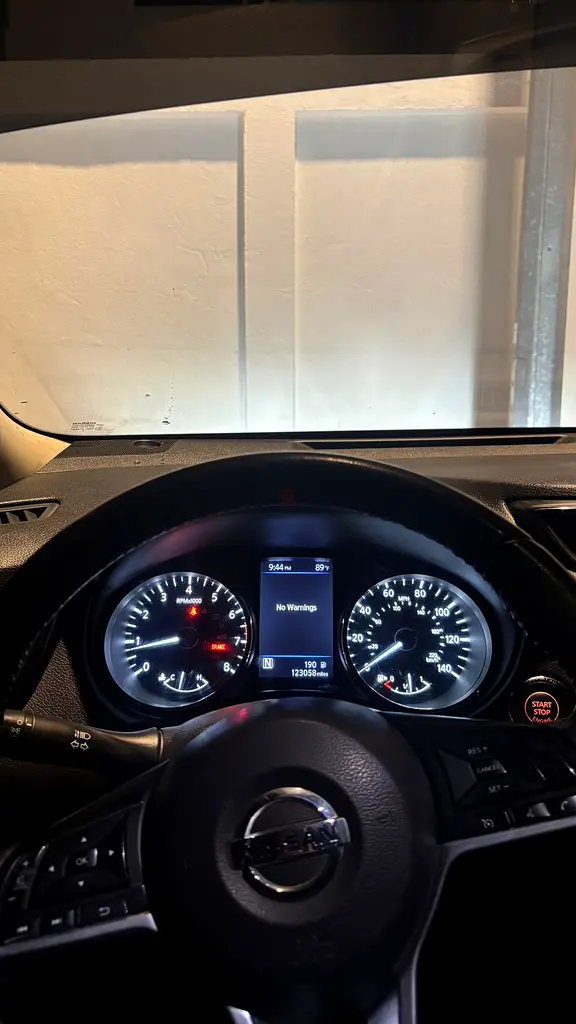 2019 Nissan Rogue SV AWD - Excellent  Condition - Image 6