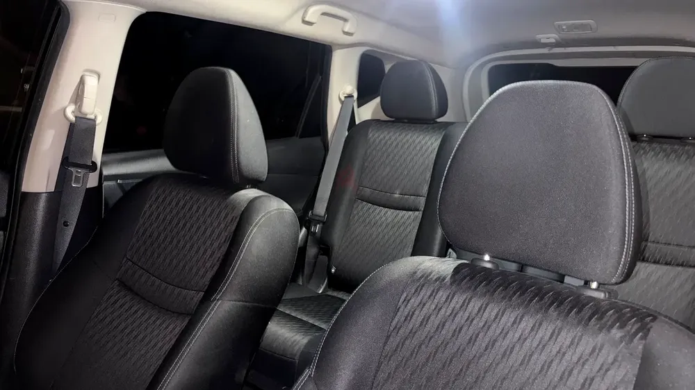 2019 Nissan Rogue SV AWD - Excellent  Condition - Image 7