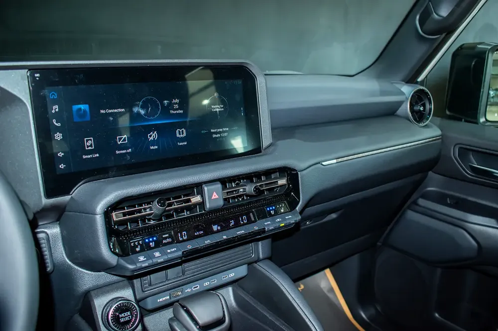 2024 Toyota Prado GXL First Edition - GCC Specs - Brand New - Alfuttaim Warranty - Image 11