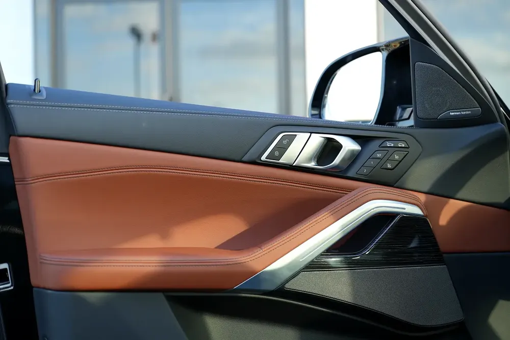 Brand New \ BMW X6 M60i 2026 \ Black \ GCC Specs - Image 14