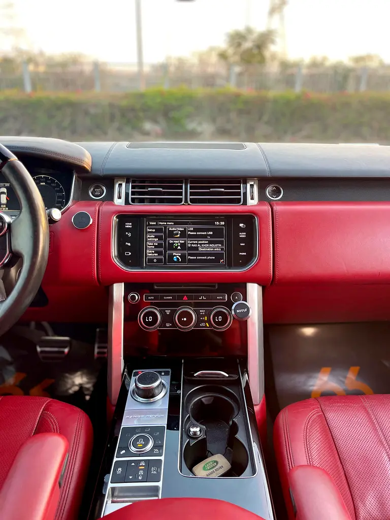 Range Rover Autobiography 2015 Gcc Specs V8 Supercharge - Image 9