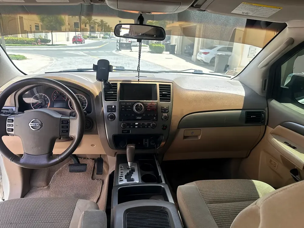 British expat selling my own family car Well Maintained Nissan Armada SE 2009 | GCC Specs - Image 11