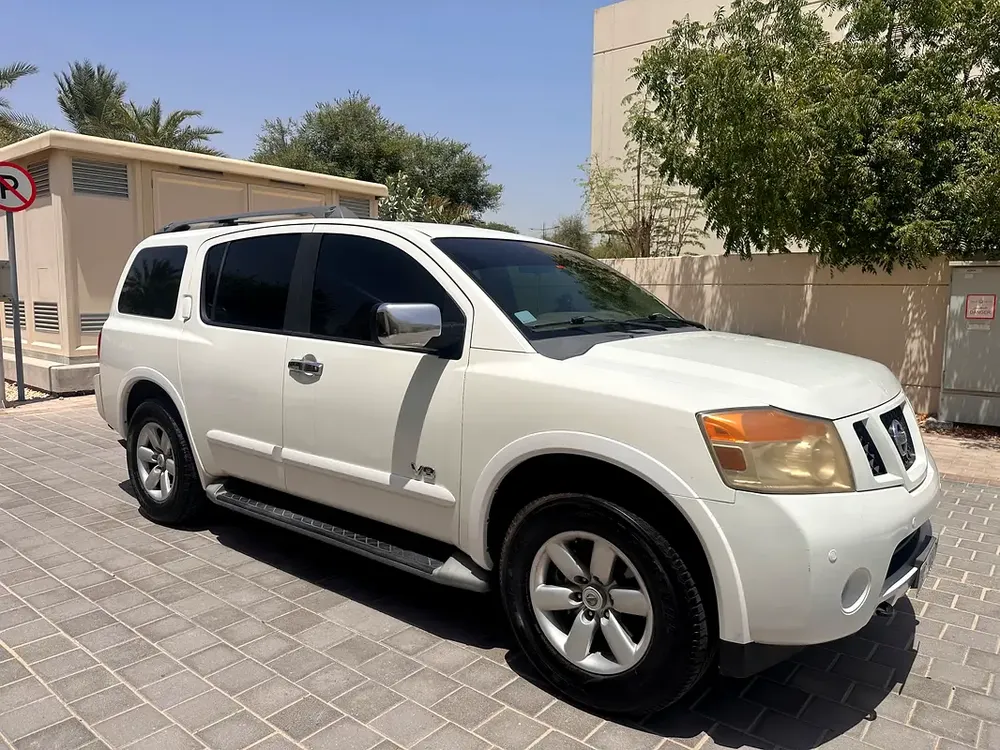 British expat selling my own family car Well Maintained Nissan Armada SE 2009 | GCC Specs - Image 7
