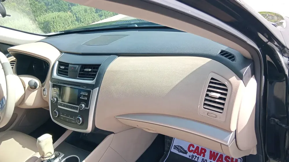 Nissan Altima SV 2017 GCC Specs Lady driven - Image 12