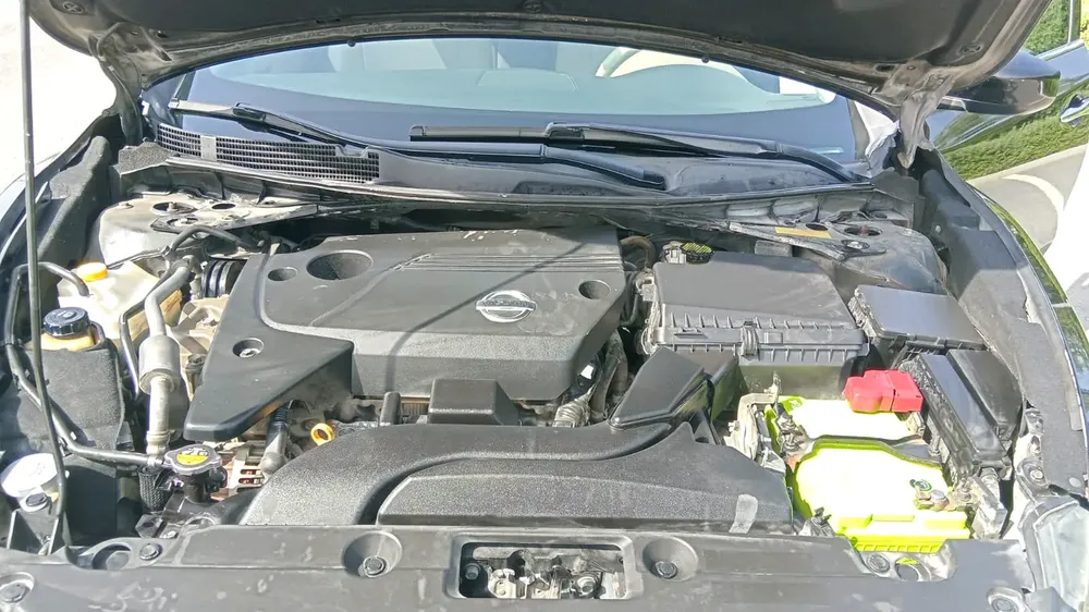 Nissan Altima SV 2017 GCC Specs Lady driven - Image 17