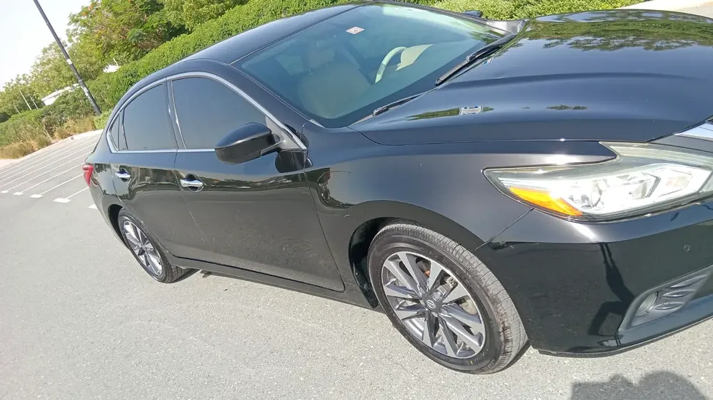 Nissan Altima SV 2017 GCC Specs Lady driven - Image 4