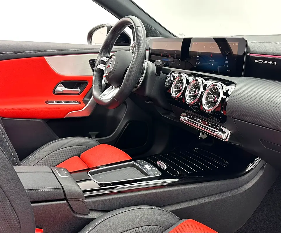 2024 Mercedes-Benz A 35 AMG, June/2029 Mercedes Warranty + Service Contract, FSH, GCC - Image 11