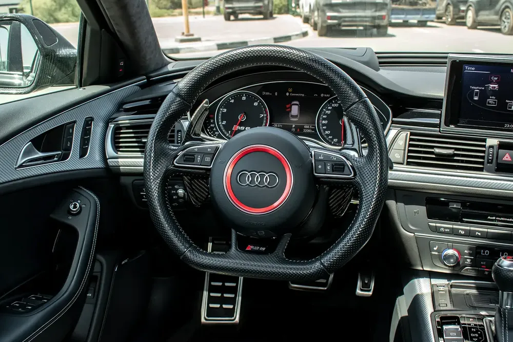 2014 - AUDI RS6 - SUPER CLEAN - LIKE NEW - ONLY 32,000 KM - Image 15