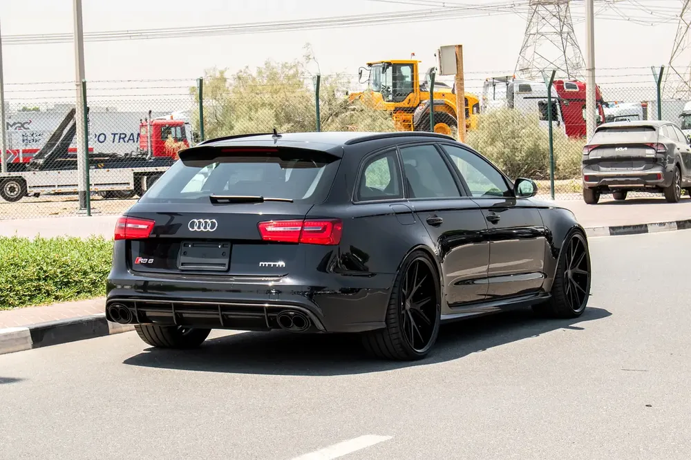 2014 - AUDI RS6 - SUPER CLEAN - LIKE NEW - ONLY 32,000 KM - Image 8