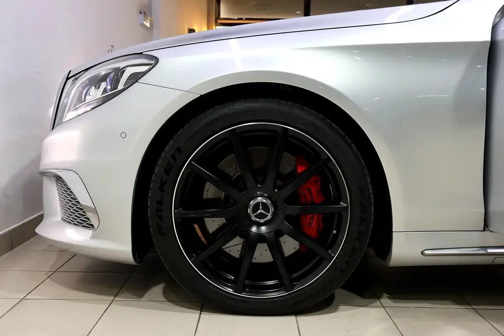 2017 !! Mercedes Benz S63 AMG  || Low Milage || Very Clean - Image 7