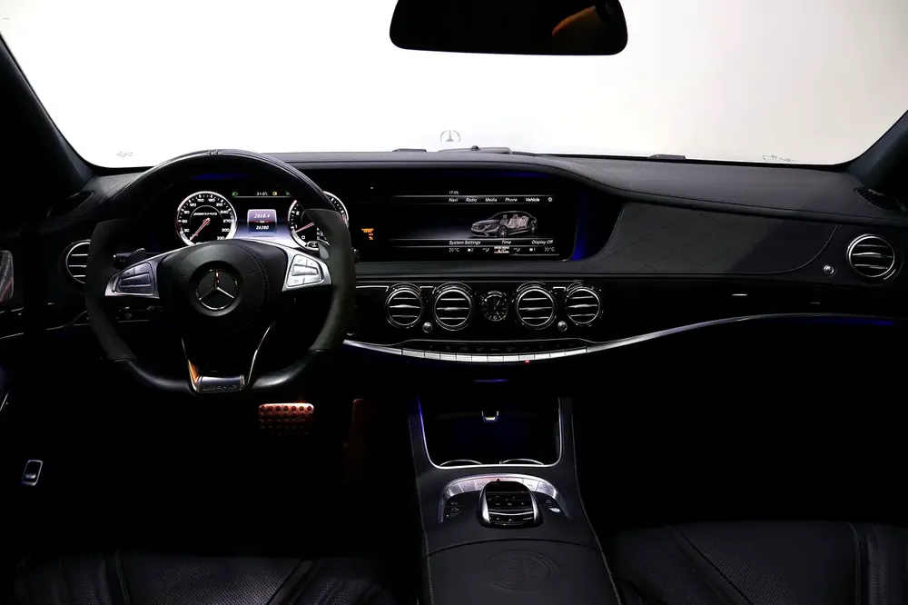 2017 !! Mercedes Benz S63 AMG  || Low Milage || Very Clean - Image 9