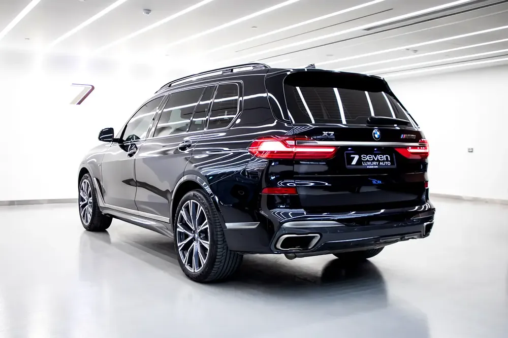 2022 | BMW X7 | M50i | GCC | WARRANTY | FULL OPTION | EXCELLENT CONDITION | - Image 4