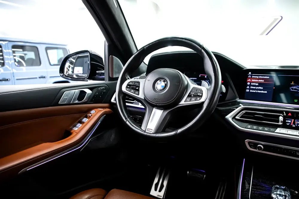 2022 | BMW X7 | M50i | GCC | WARRANTY | FULL OPTION | EXCELLENT CONDITION | - Image 9