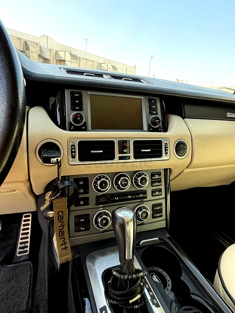 L322 Vogue Supercharged Facelifted 2008 - Image 19