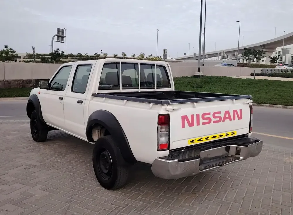 Nissan Pickup 4x4 2016 GCC Specs - Image 7