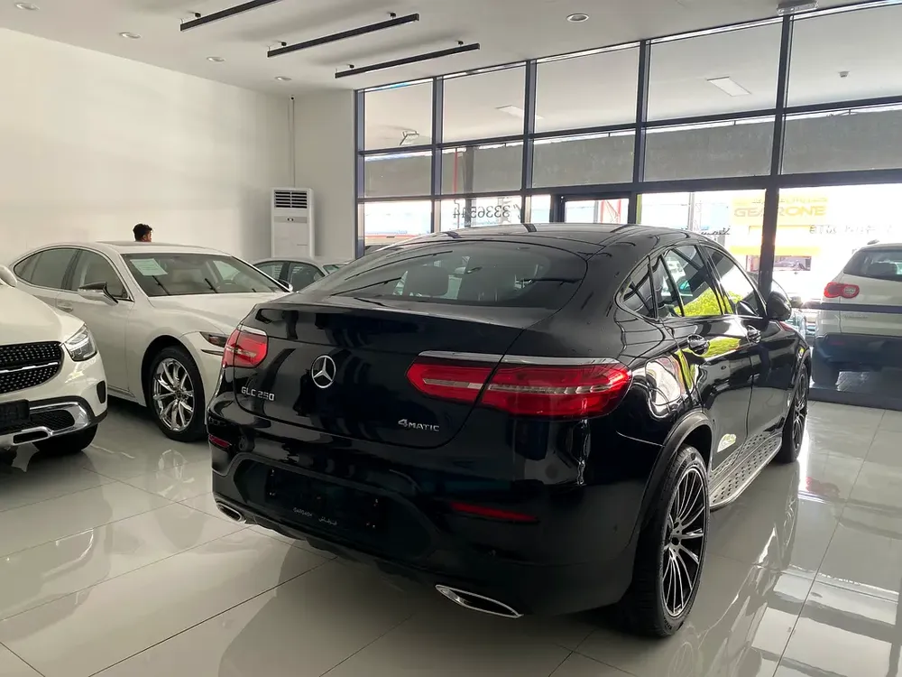 Very nice car Mercedes GLC250 Coupe model 2019 GCC - Image 11
